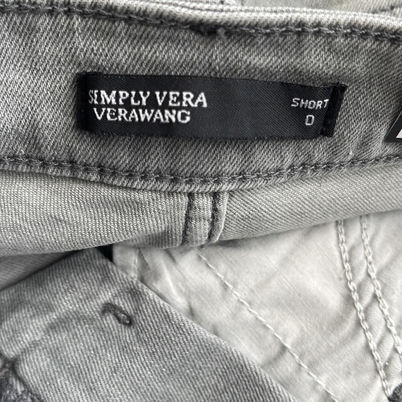 Simply Vera Vera Wang Bermuda Denim Washed Shorts l SIZE 0 - Picture 7 of 8